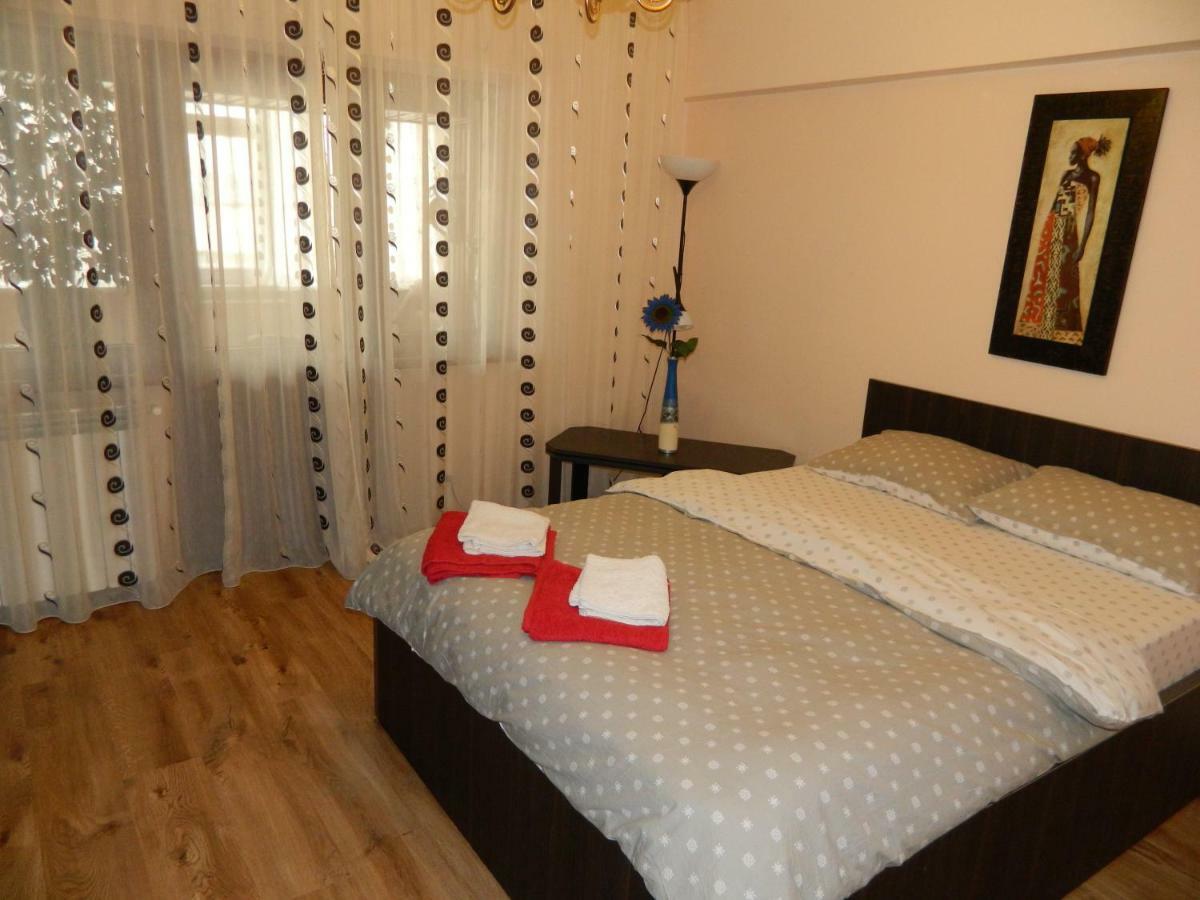 Apartamento Apartament Antonia Tîrgu Ocna Exterior foto