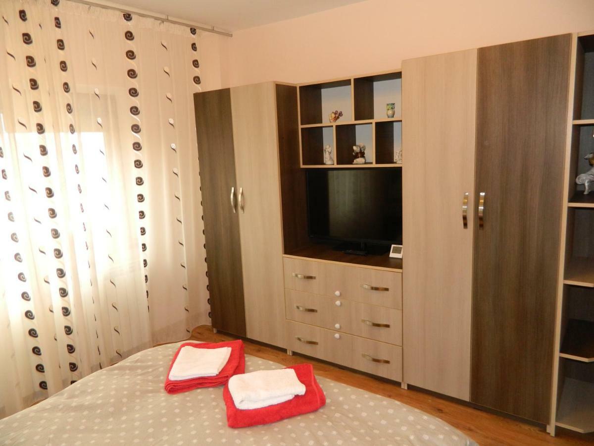 Apartamento Apartament Antonia Tîrgu Ocna Exterior foto